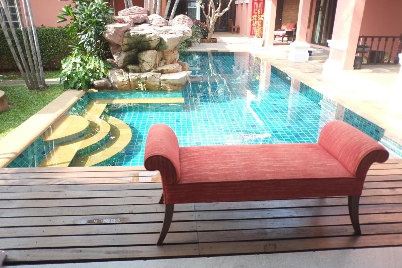 พระตำหนักวิลล่า 10 ห้องนอน พร้อมสระว่ายน้ำส่วนตัว Pattaya Esterno foto