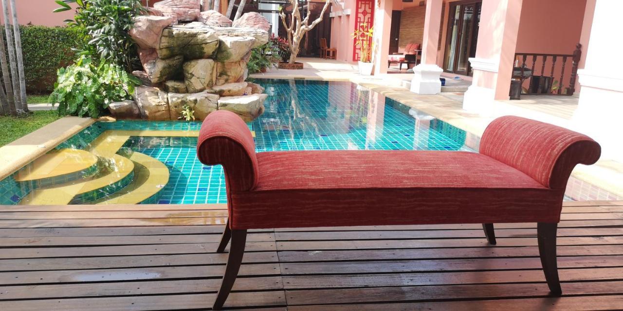 พระตำหนักวิลล่า 10 ห้องนอน พร้อมสระว่ายน้ำส่วนตัว Pattaya Esterno foto
